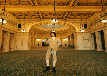 Chicago’s MV Wells Unveils Ambitious Orchestral Pop Debut Le Dauphin