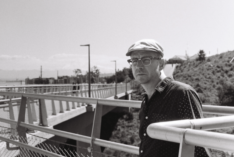 Tacoma Folk-Rocker Kye Alfred Hillig Previews New Album With Reflective Single “On Small Wings” Tacoma Folk-Rocker Kye Alfred Hillig Previews New Album With Reflective Single “On Small Wings”