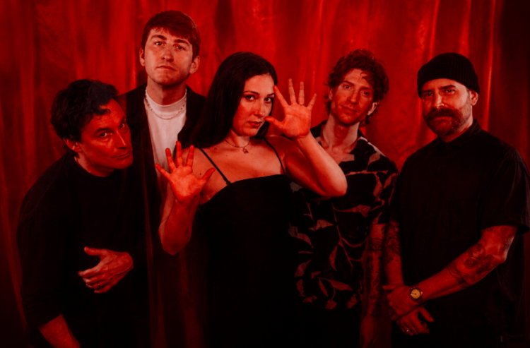 Toronto’s Doghouse Rose Lean Into Melody and Emotion on New Single “It Gets Worse” Toronto’s Doghouse Rose Lean Into Melody and Emotion on New Single “It Gets Worse”